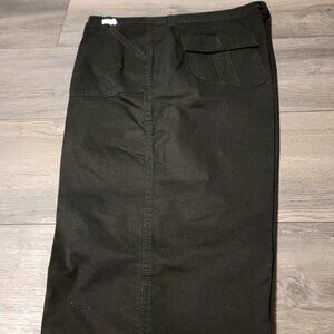 Croft and Barrow Black capri's size 10